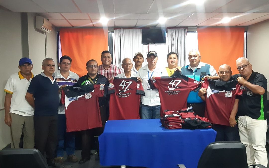 Gobierno de Alberto Adriani donó uniformes a diferentes disciplinas deportivas