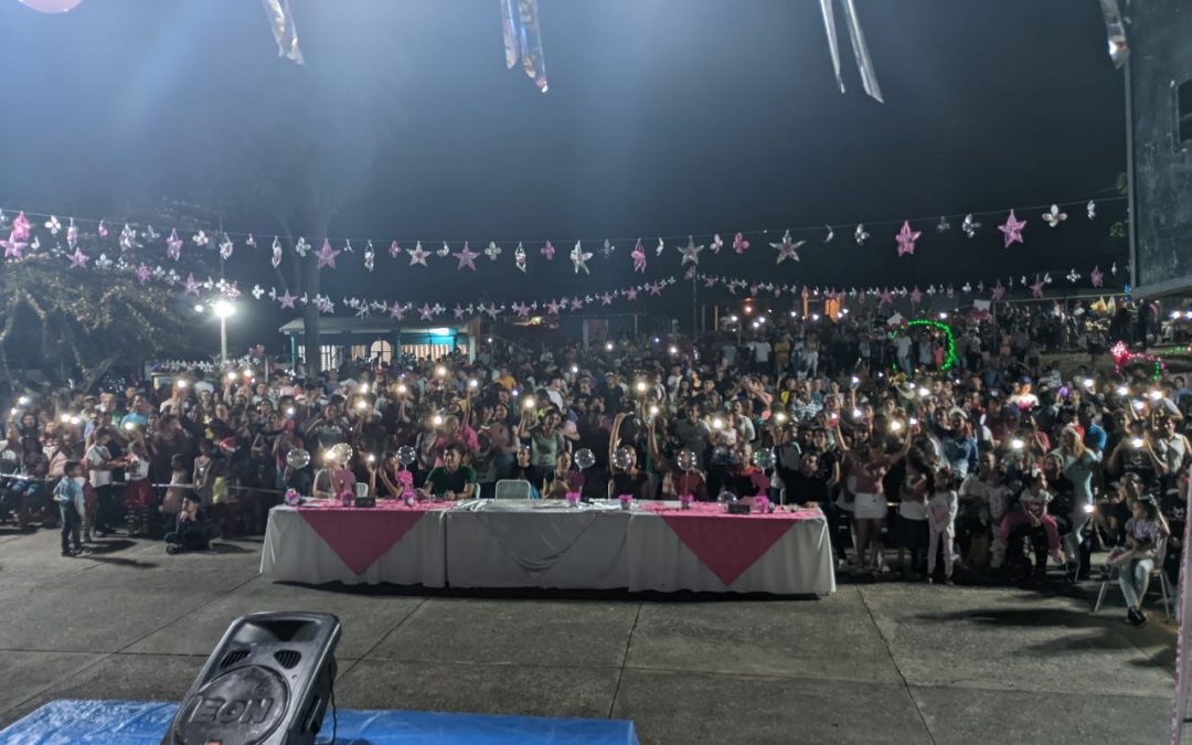 Talento y buenas vibras se vivió en el sexto parrandón navideño en Alta Vista