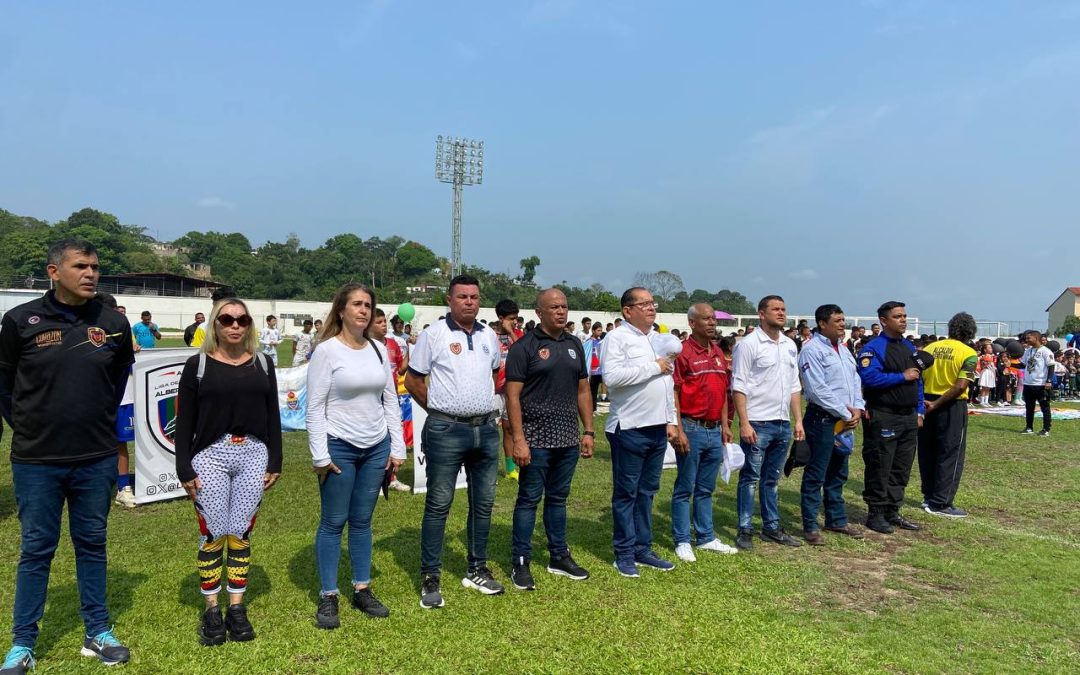 Lisandro Segura inauguró torneo municipal copa “Alcalde Lisandro Segura por el Renacer de mi Vigía Querido”