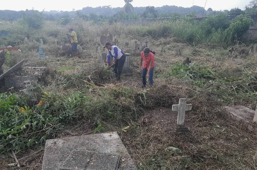 Alcaldía Alberto Adriani recupera espacios del cementerio municipal y parroquiales