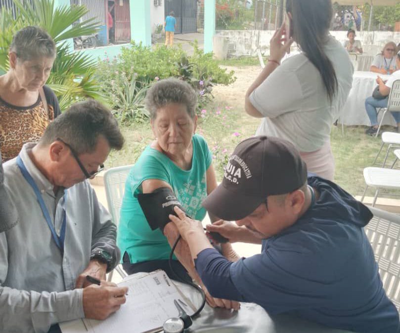 Jornada médico-social benefició a la comunidad de Onia Santa Isabel