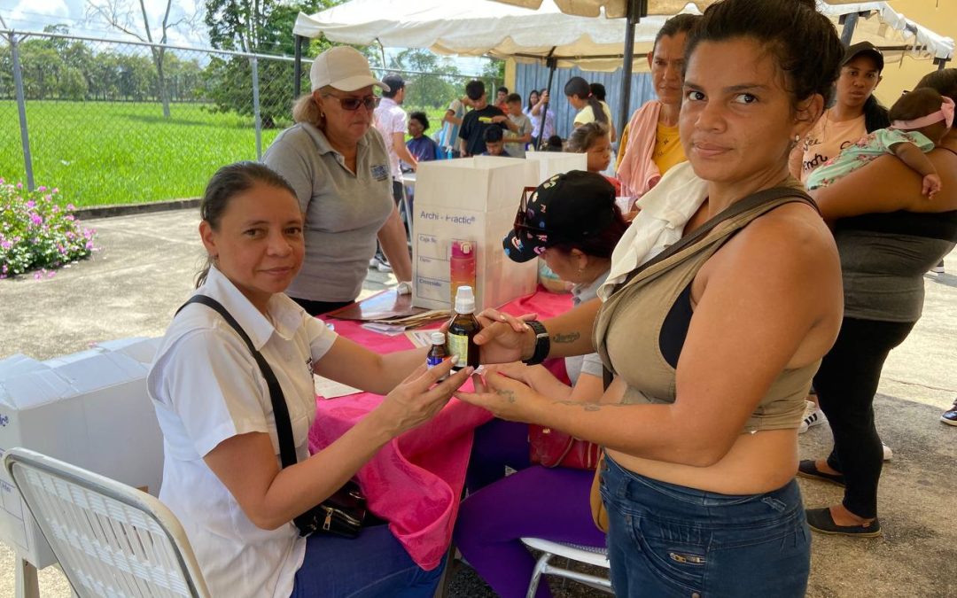 Beneficiadas más de 150 personas con jornada médico-social de la comunidad Km 9