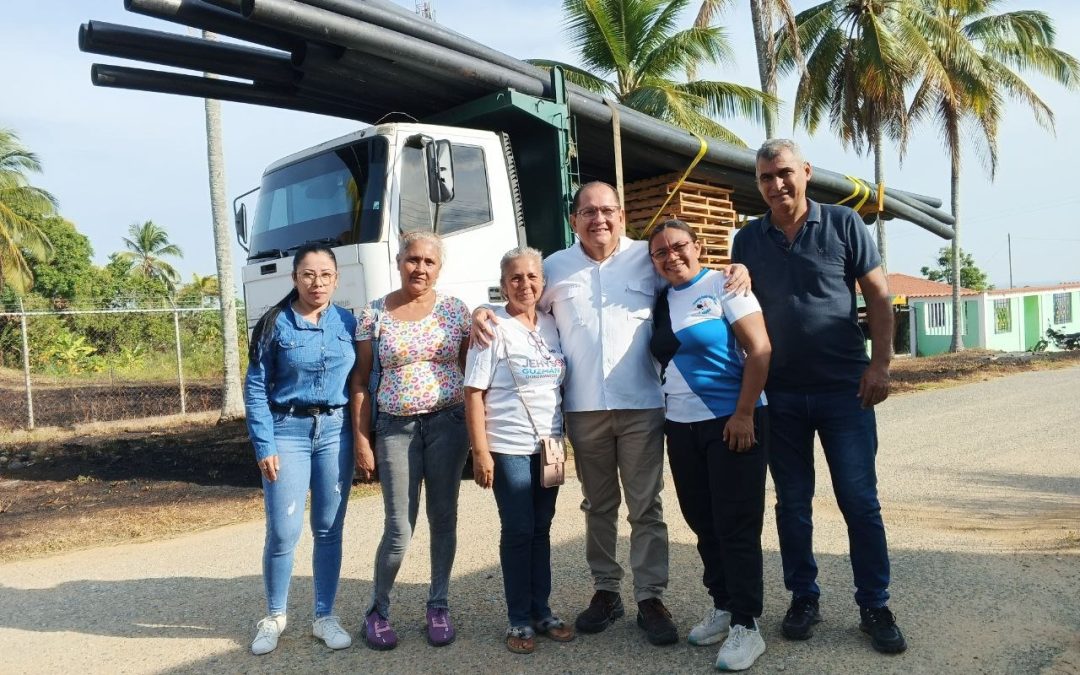 Lisandro Segura entregó tuberías para reactivar servicio de agua en el tanque San Luis para beneficiar varias comunidades