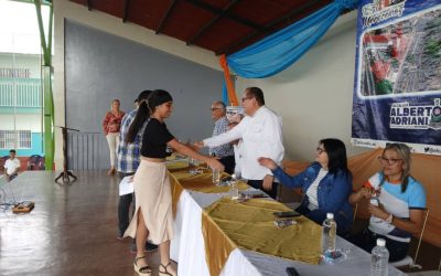 280 estudiantes culminaron cursos de nivelación promovidos por la alcaldía Alberto Adriani