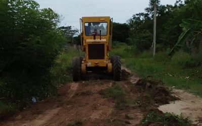 Gobierno de Lisandro Segura mejora vialidad rural en Alberto Adriani
