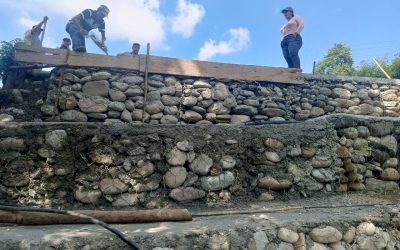 Gobierno de Lisandro Segura construyó nuevo muro de gavión en la vía hacia Aroa
