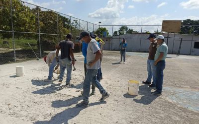 Gestión de Lisandro Segura reacondiciona cancha deportiva en Los Naranjos