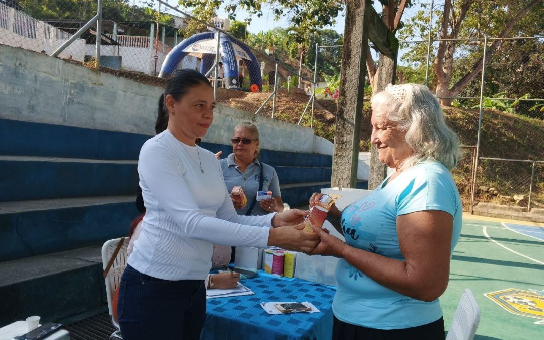 Gobierno de Lisandro Segura atendió a más de 120 personas en jornada social en Las Rurales