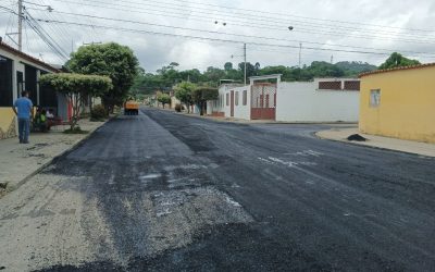 Gestión de Lisandro Segura continúa plan de asfaltado en Caño Seco II