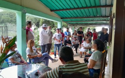 Alcalde Lisandro Segura atiende planteamientos de comunidades en la parroquia Héctor Amable Mora