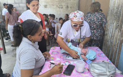 Gobierno de Lisandro Segura atendió a 160 personas en jornada social en Onia Santa Isabel II
