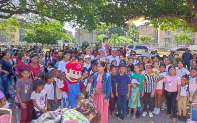 Alcalde Lisandro Segura llevó sonrisas a miles de Niños de Alberto Adriani en su día