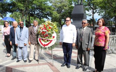 Colonia Colombiana conmemoró 215 años de Independencia de su país