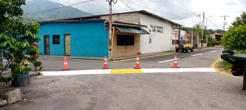 Gobierno de Lisandro Segura ejecutó demarcación vial en Caño Amarillo