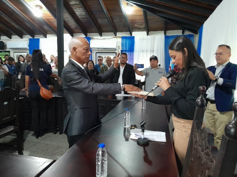 Instalado y Juramentada nuevas autoridades del Concejo Municipal Alberto Adriani