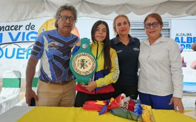 Vigienses recibieron con alegría a la campeona mundial de boxeo Camila Valero 