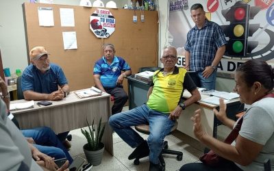 Gerencia de Vialidad se reúne con transportistas para mejorar servicio en ruta La Blanca