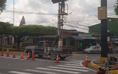 Gobierno de Lisandro Segura avanza en la reparación de semáforos en El Vigía
