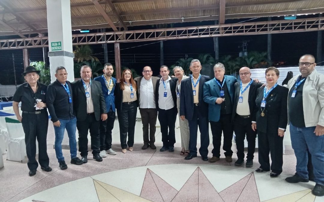 Alcalde Lisandro Segura acompañó la juramentación de la nueva directiva de Cavisur