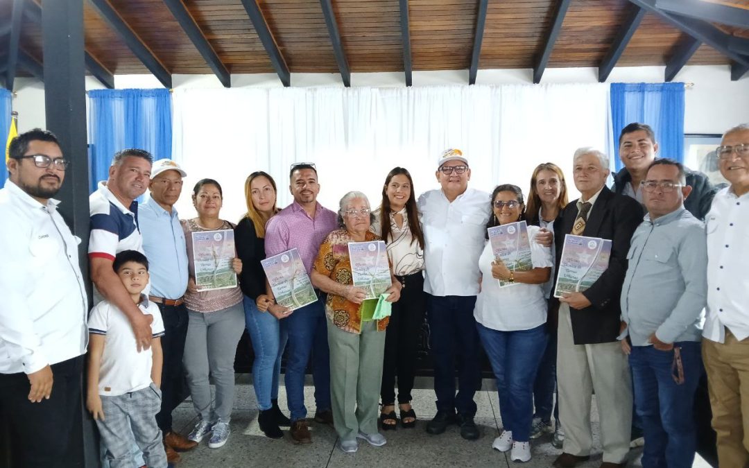 Alcalde Lisandro Segura y Concejo Municipal entregan Títulos de Propiedad de Tierras Urbanas a familias vigienses