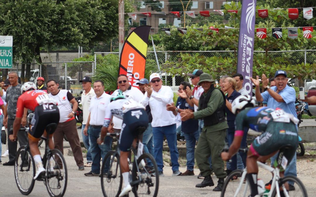 Alcalde Lisandro Segura dio la bienvenida a la Vuelta al Táchira en Bicicleta 2026