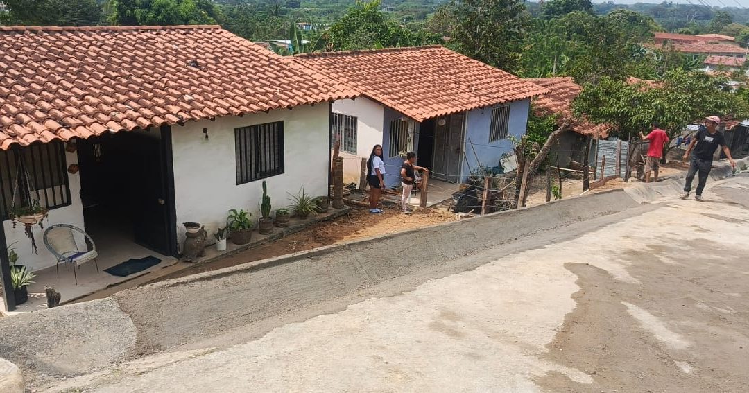Gestión de Lisandro Segura culminó construcción de muro y cuneta en Villa Milenium