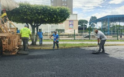 Gobierno de Alberto Adriani avanza con el plan de asfaltado en El Vigía