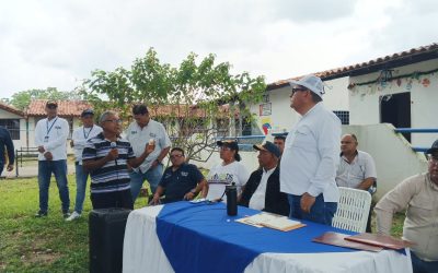 Lisandro Segura realizó asamblea de ciudadanos para definir plan de recuperación de la vía hacia Los Naranjos