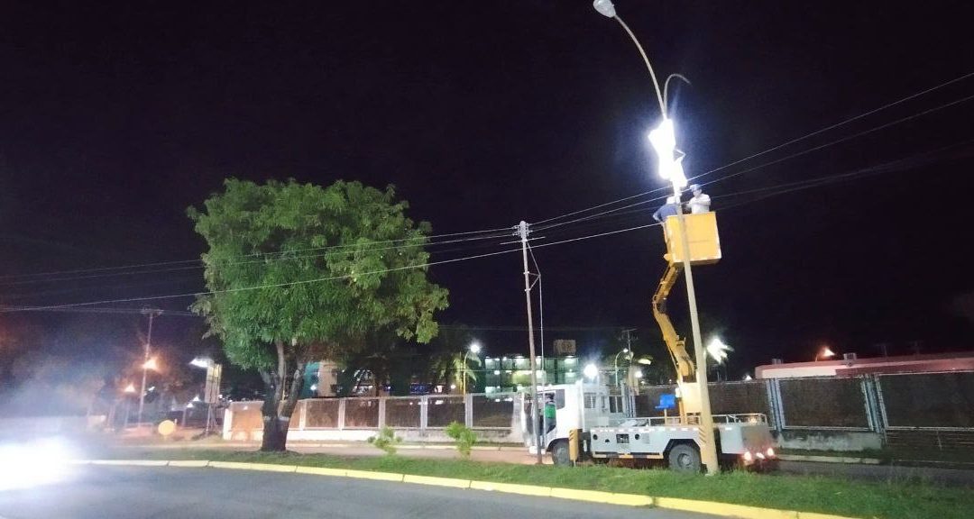 Alcalde Lisandro Segura informó sobre avances en alumbrado público