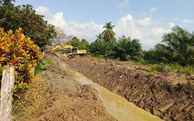 Alcaldía de Alberto Adriani avanza con trabajos de limpieza de canales de aguas pluviales en Los Naranjos
