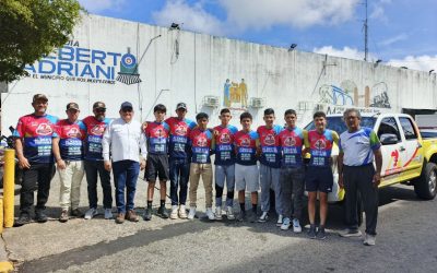 Alcalde Lisandro Segura despide a ciclistas adrianistas que competirán en nacional preeliminatorio