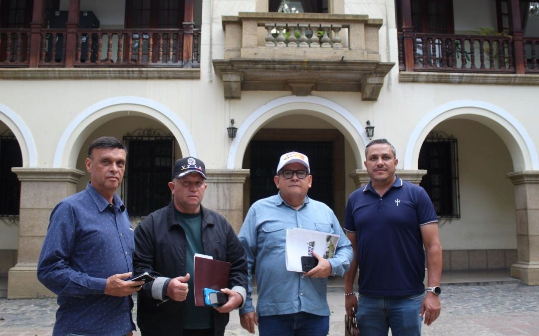 Alcaldes de oposición hicieron planteamientos de necesidades al gobernador del estado