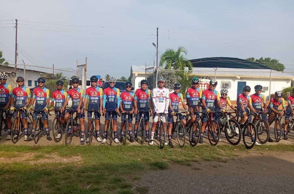Equipo Team Family Alcaldía Alberto Adriani – La Gallina Dorada clasificó en campeonato nacional preliminatorio