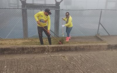 Gobierno de Lisandro Segura realiza mantenimiento en Cancha Techada de La Palmita
