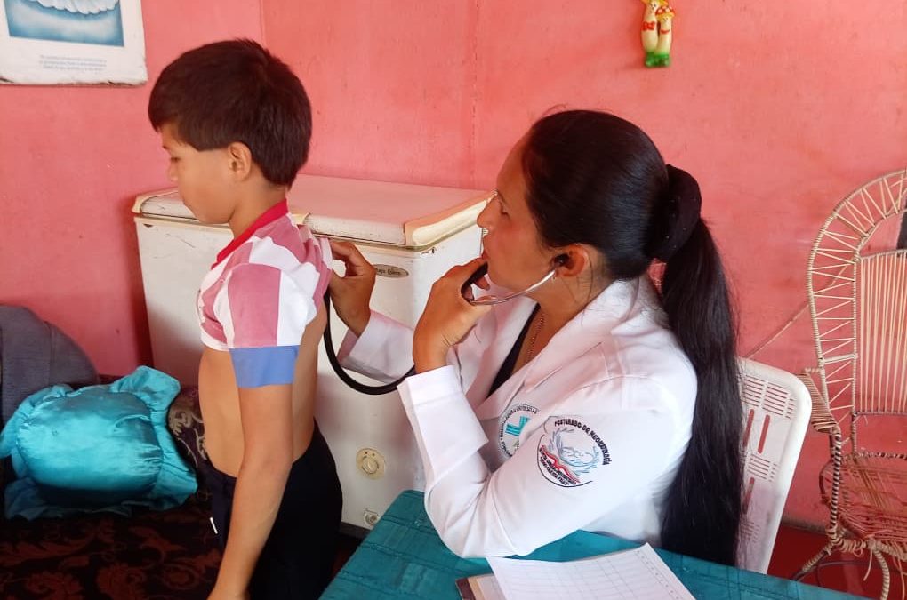 Gestión de Lisandro Segura atiende a la comunidad de Aroa I con jornada médico social