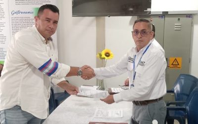 SAMAT entrego licencias de comercios en el vigía