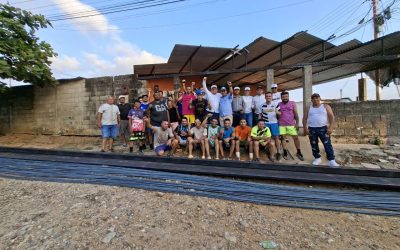 Gobierno de Lisandro Segura dotó materiales para la construcción de gradas en Campo de Finca Vigía