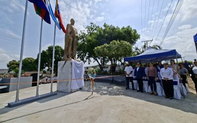 Alcalde Lisandro Segura reinaugura la plaza José Antonio Páez