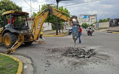 Alcaldía de Alberto Adriani ejecuta levantamiento de bocas de visita en El Vigía