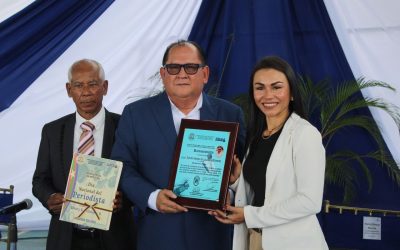 Autoridades de Alberto Adriani rindieron homenaje a los periodistas
