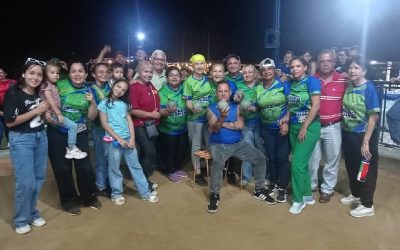 Equipo femenino de la Alcaldía Alberto Adriani campeonas en Bolas Criollas  Ferivigía 2026