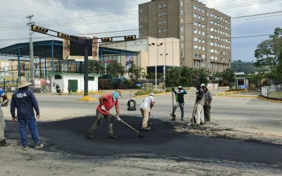 Gobierno municipal rehabilita vialidad en la intersección de las avenidas Don Pepe Rojas y Páez
