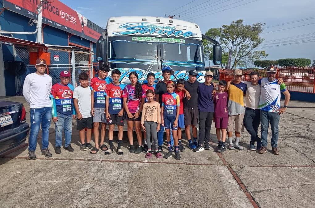 Team Family Alcaldía Alberto Adriani – La Gallina Dorada competirá en el Campeonato Nacional de Ciclismo Menor 2026